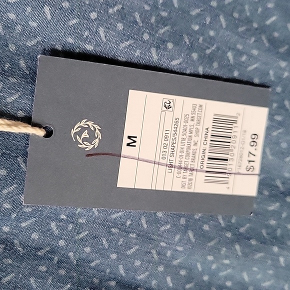 Universal Threads, light shapes, blue tank blouse, size M - Picture 4 of 8